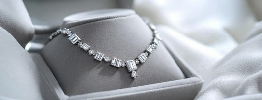Timeless Elegance: Discover the Baguette Silver Jewellery 925 Collection