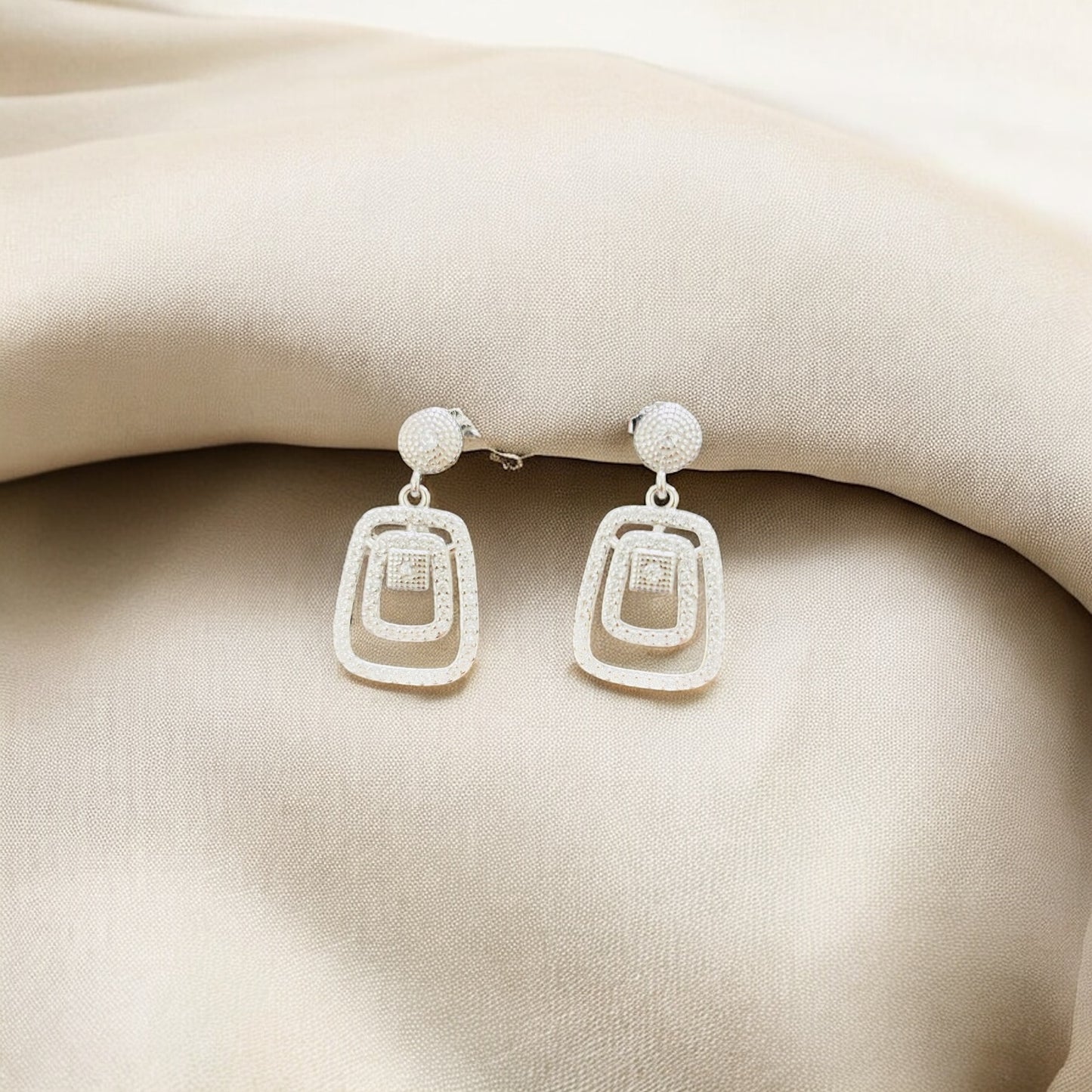 Elegant Drop statement 925 Silver Earring