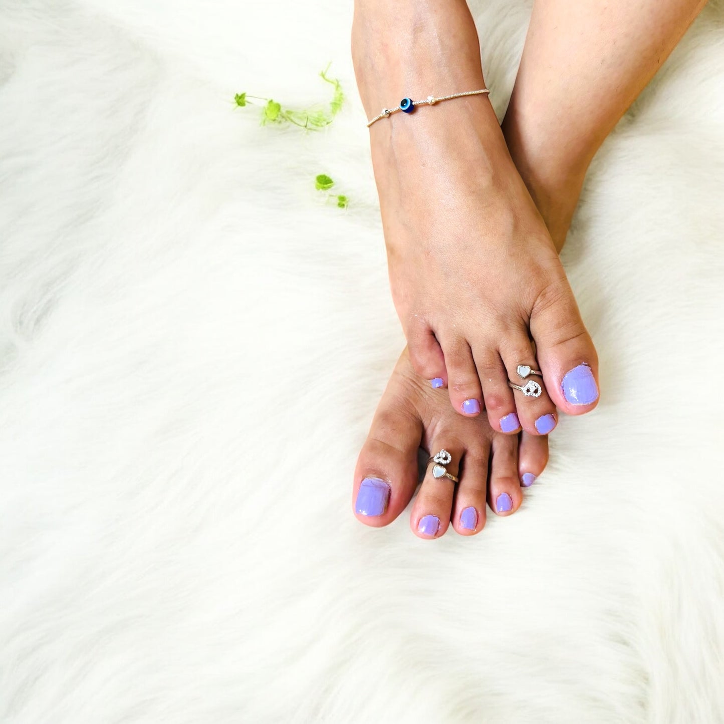 Heart MOP front open premium toe ring