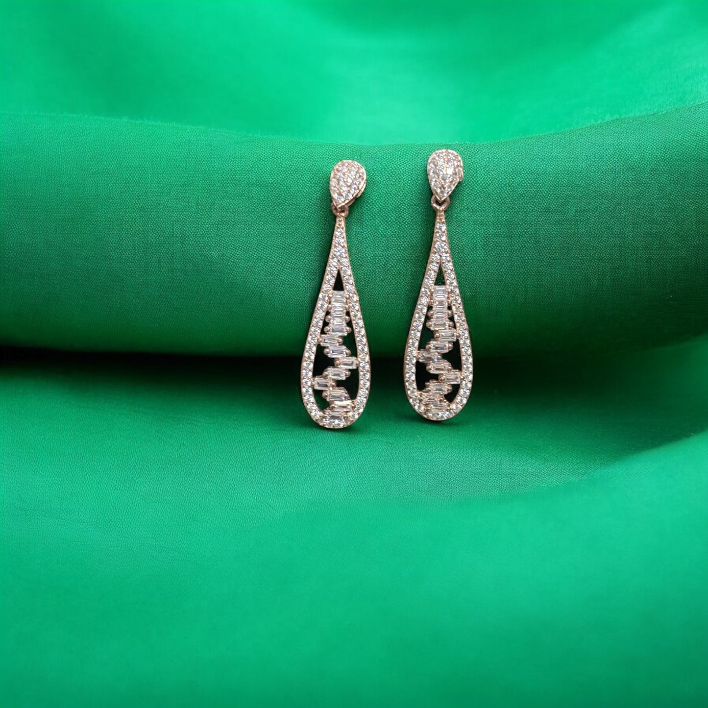 Tear drop party CZ Silver Party Earring