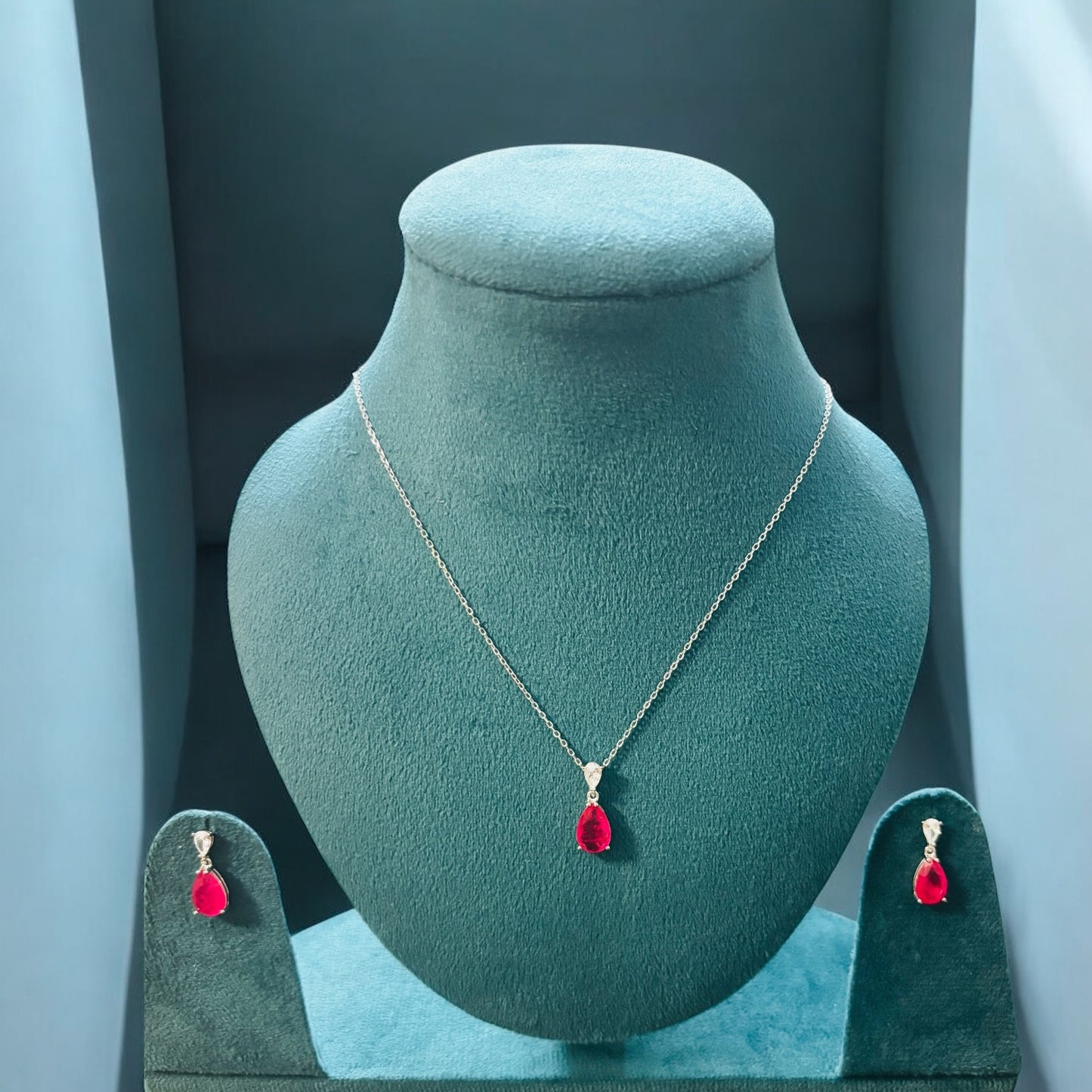 Crimson Teardrop – Minimal Ruby Necklace Set