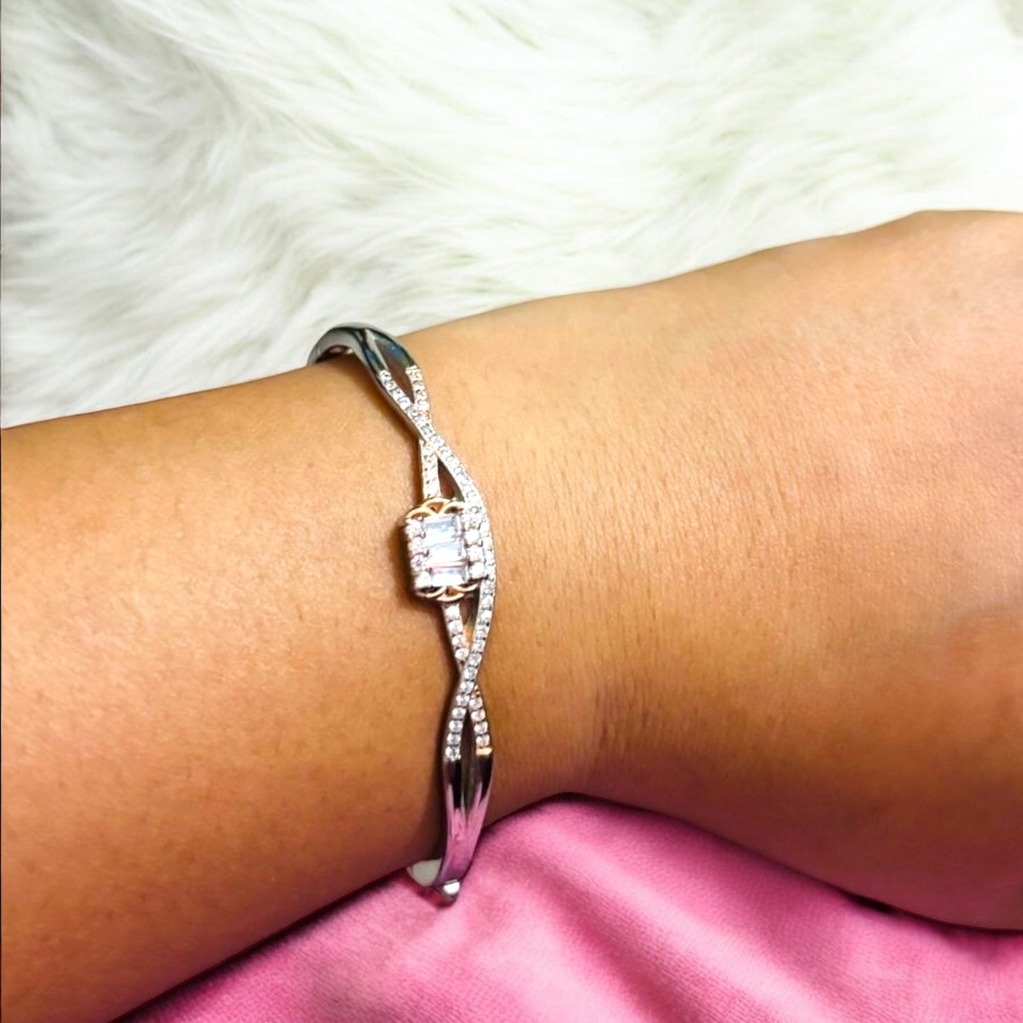 Interlinked Baguette Silver Kada