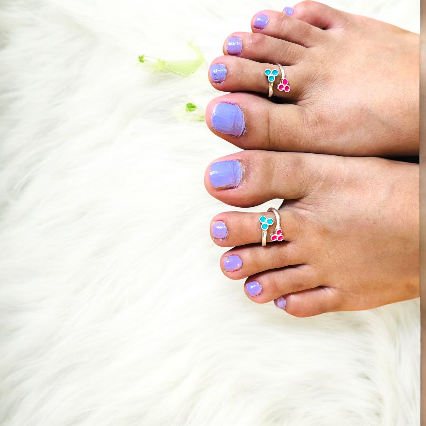 Dual tone enamel front open toe ring