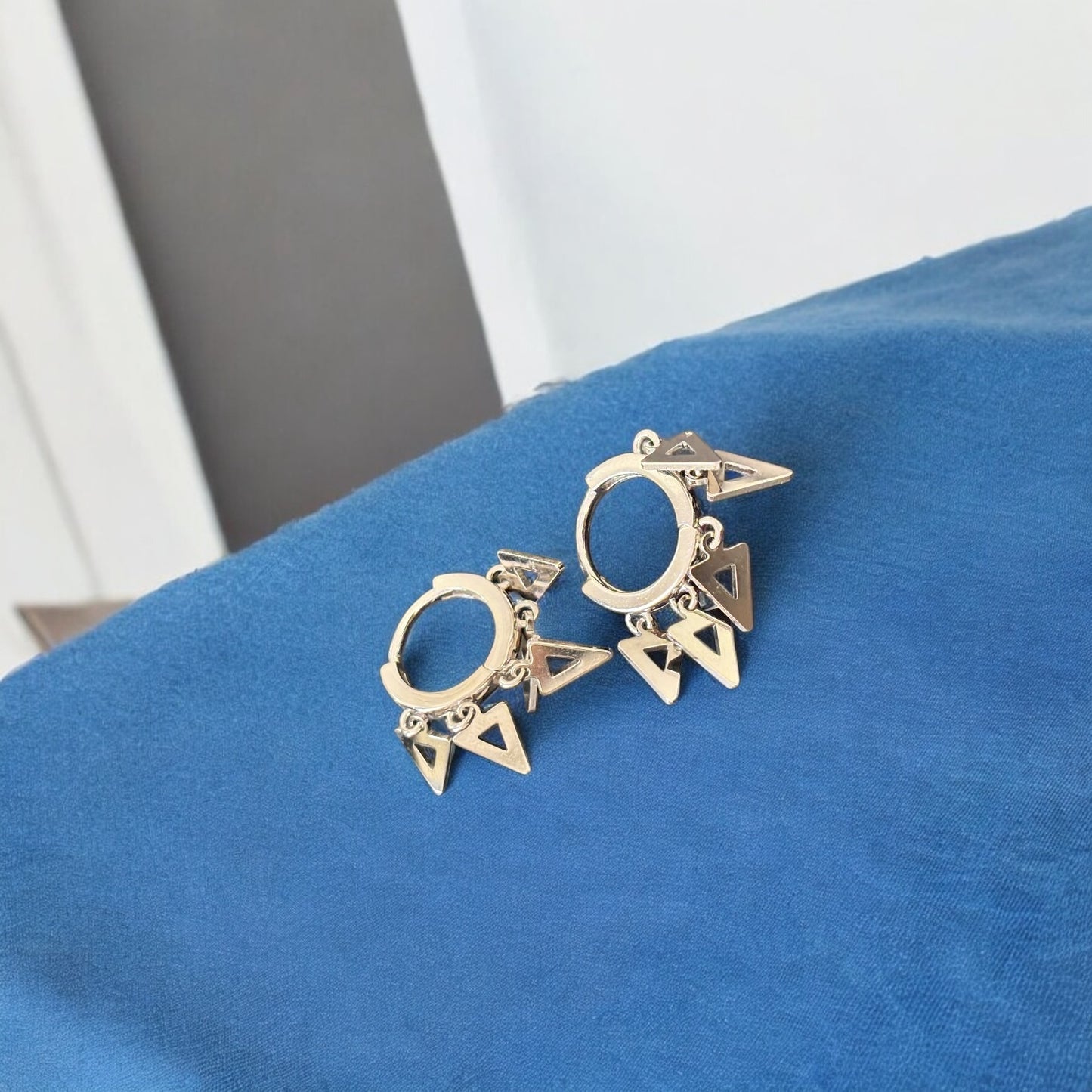 Trigon Charms dangling 925 silver earring
