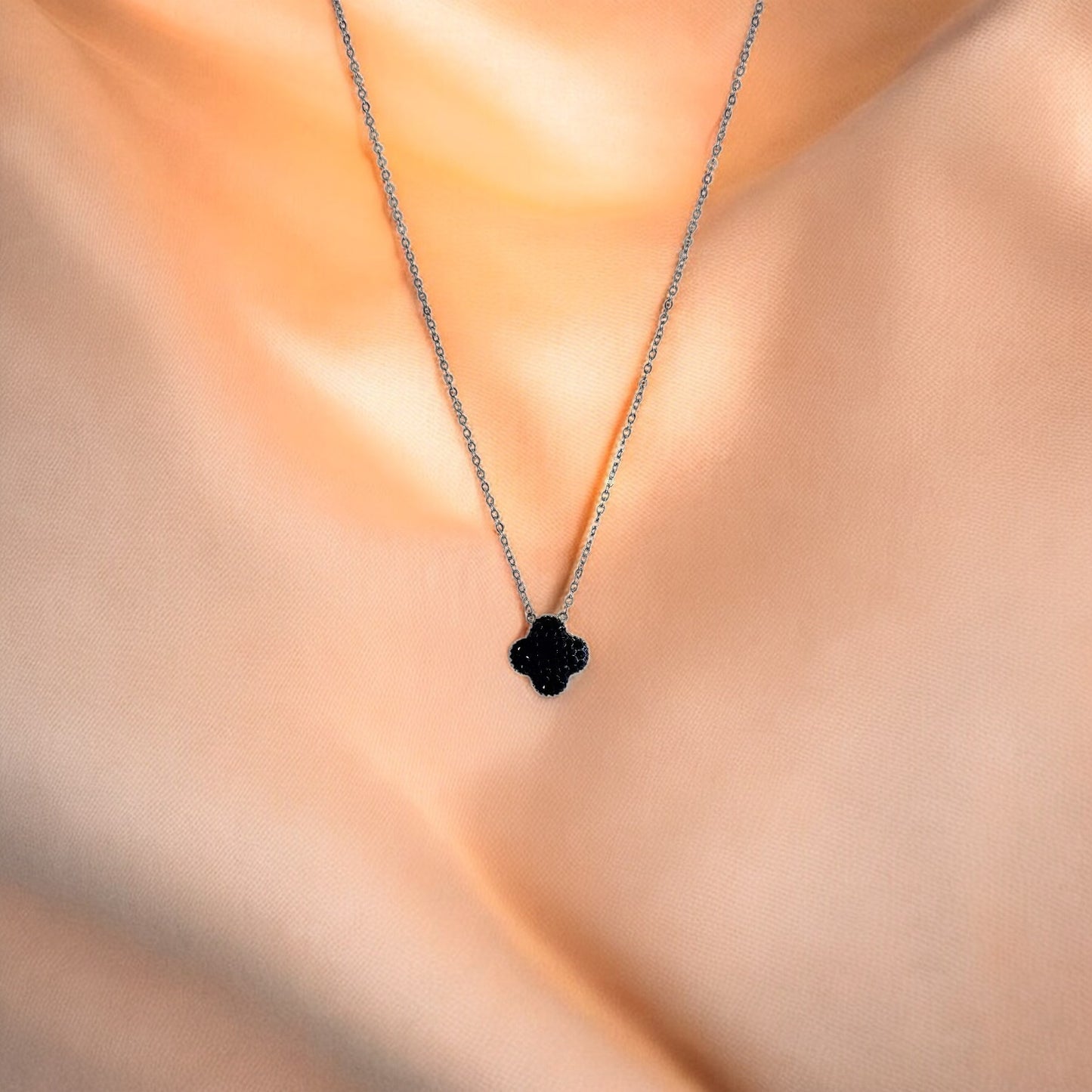 Black Flower stylish silver pendant Necklace