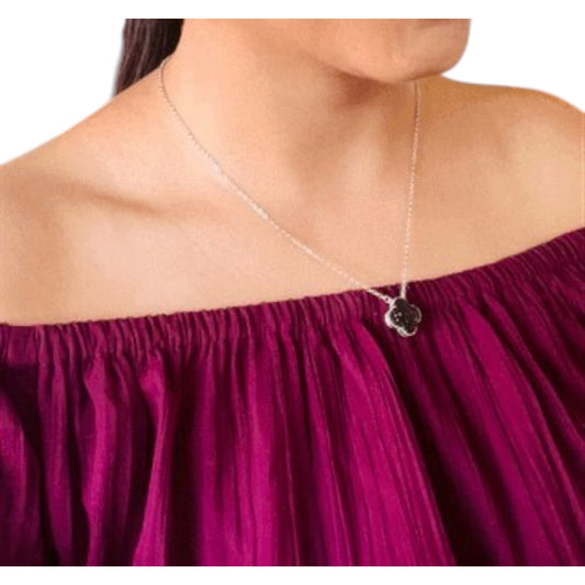 Black Flower stylish silver pendant Necklace