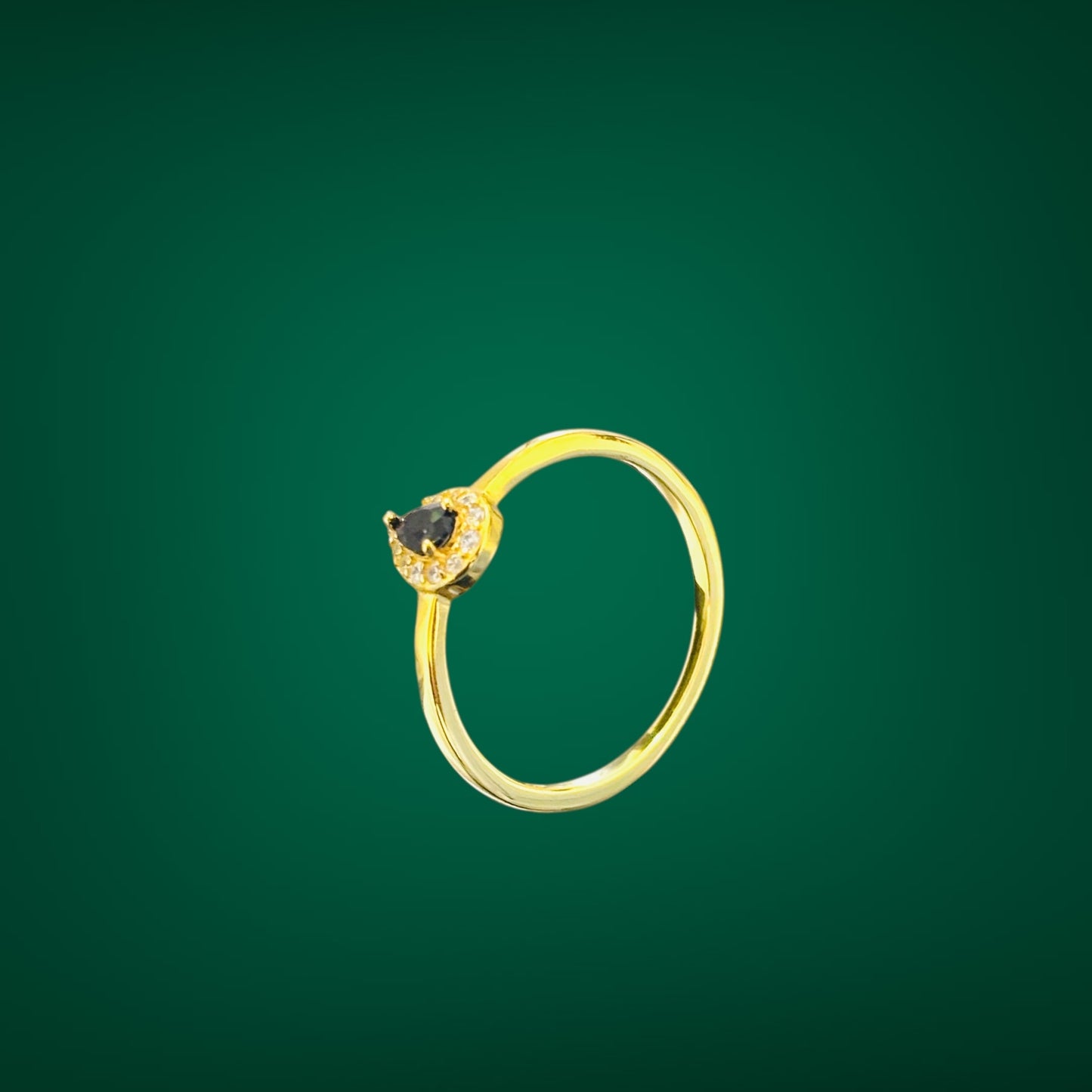 Black drop gold ring