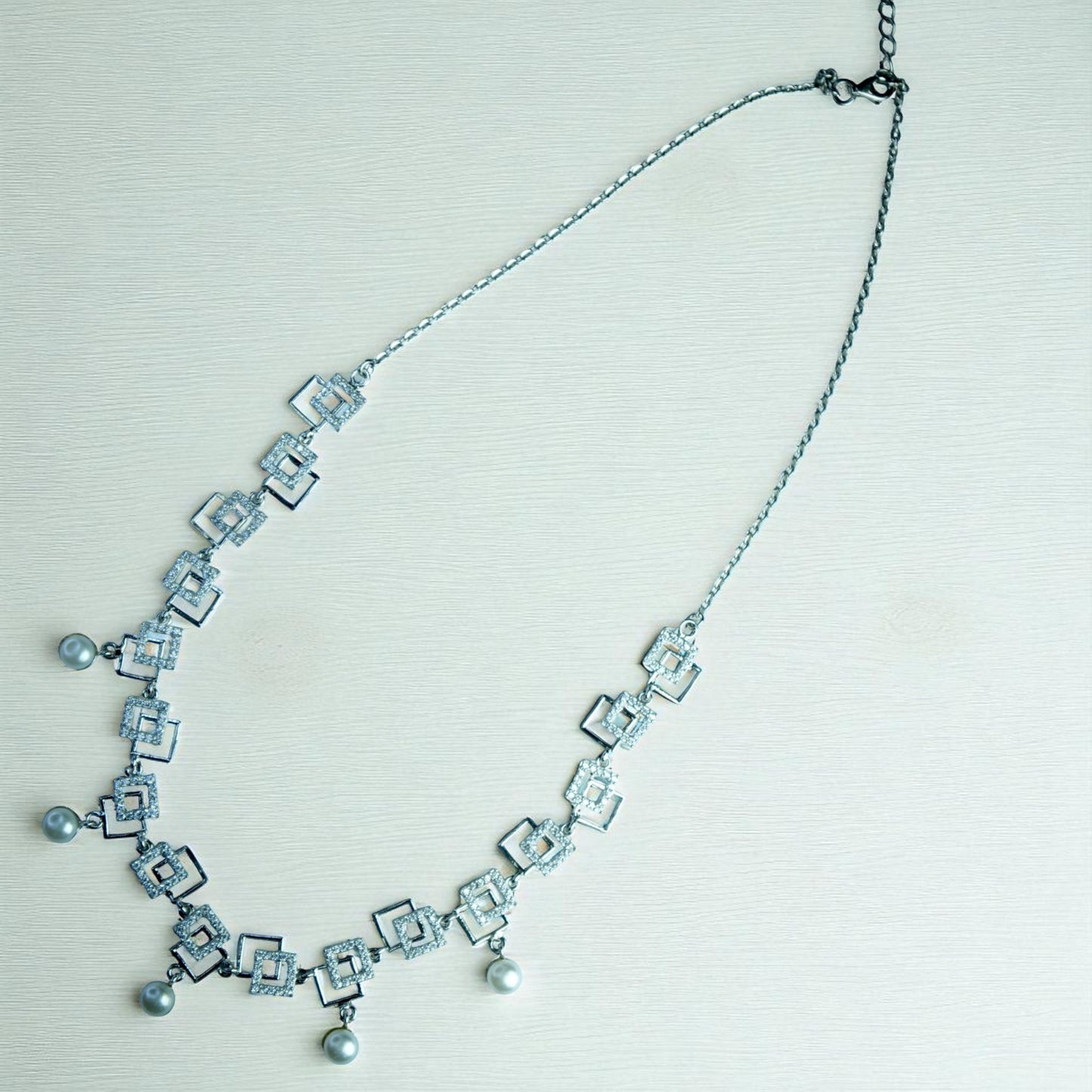 Box Pearl Necklace set
