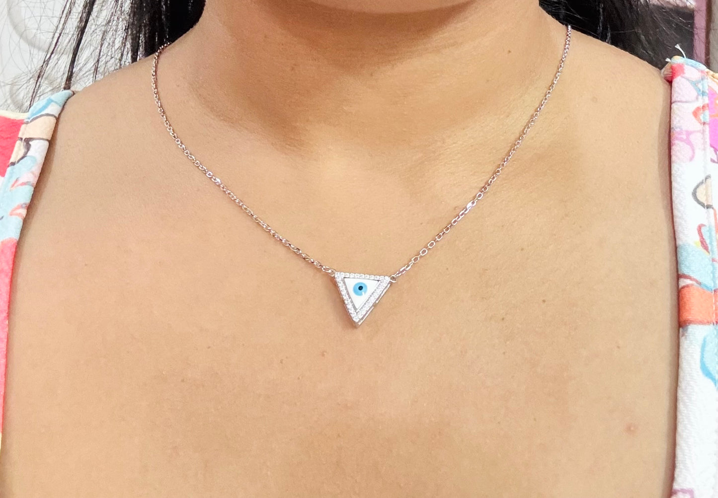 Evil Eye Trigon silver pendant chain