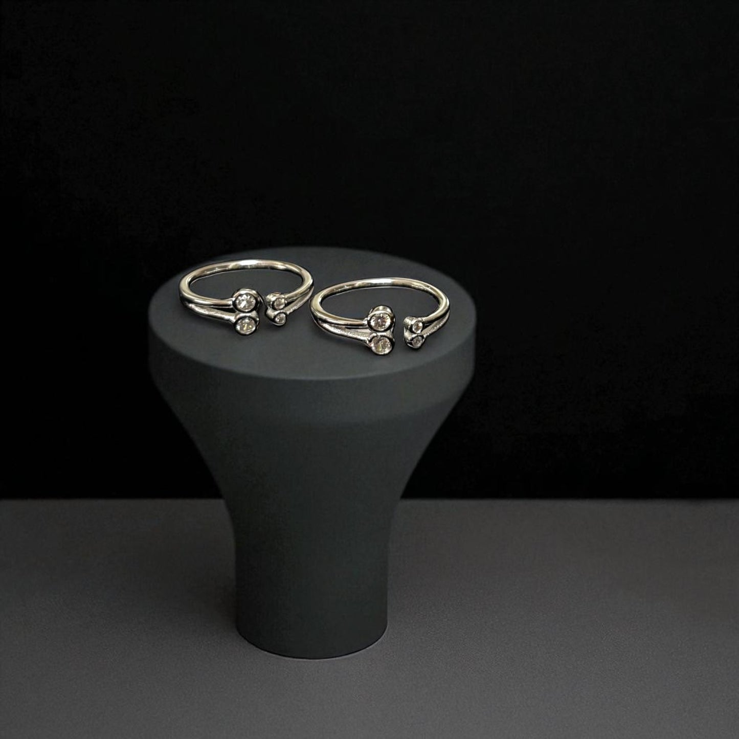 Dual tone Minimal Upside Open 925 Toe Ring