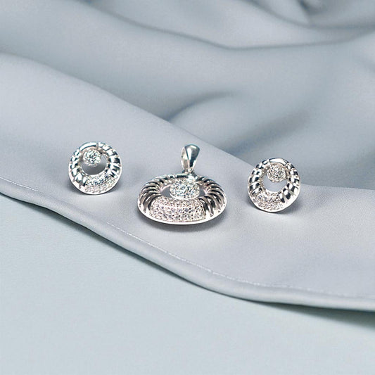 Circular Radiance Silver Pendant Set