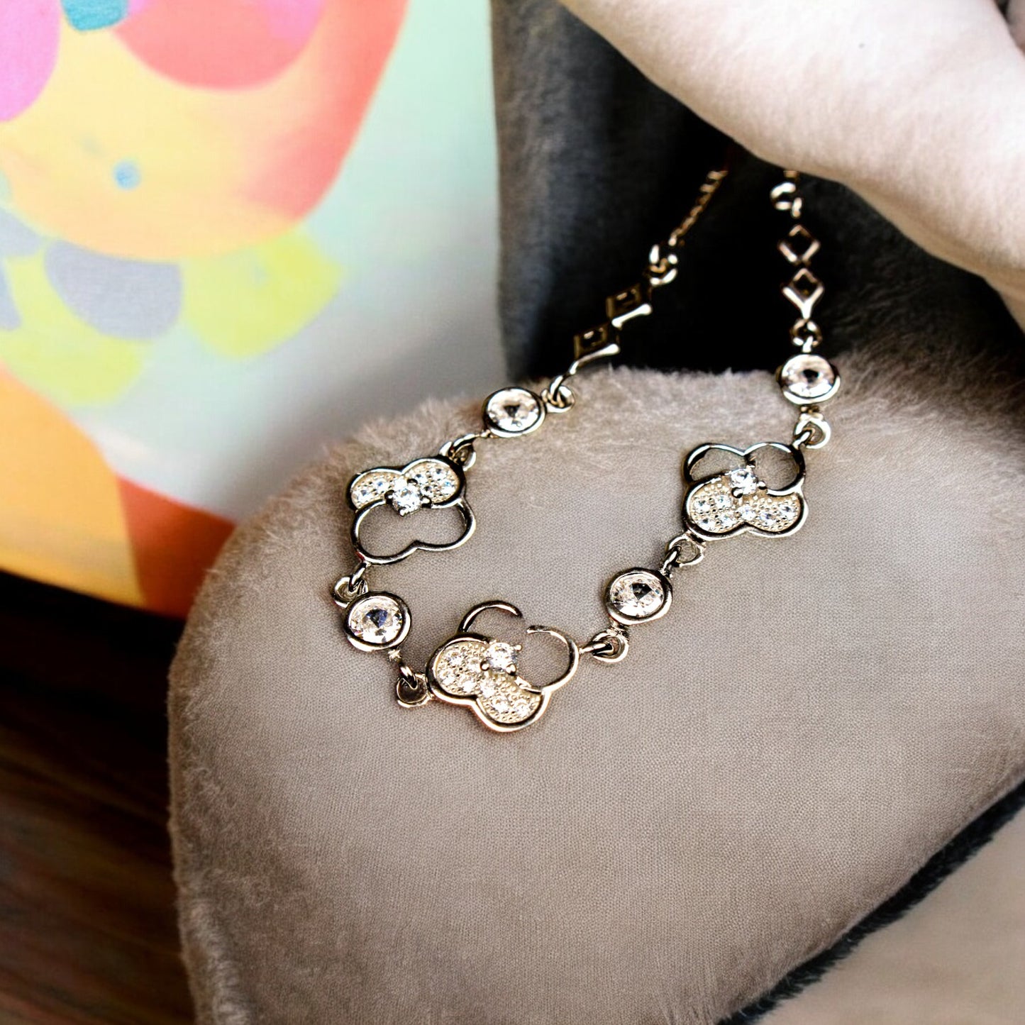 Cluster of flower silver bracelet