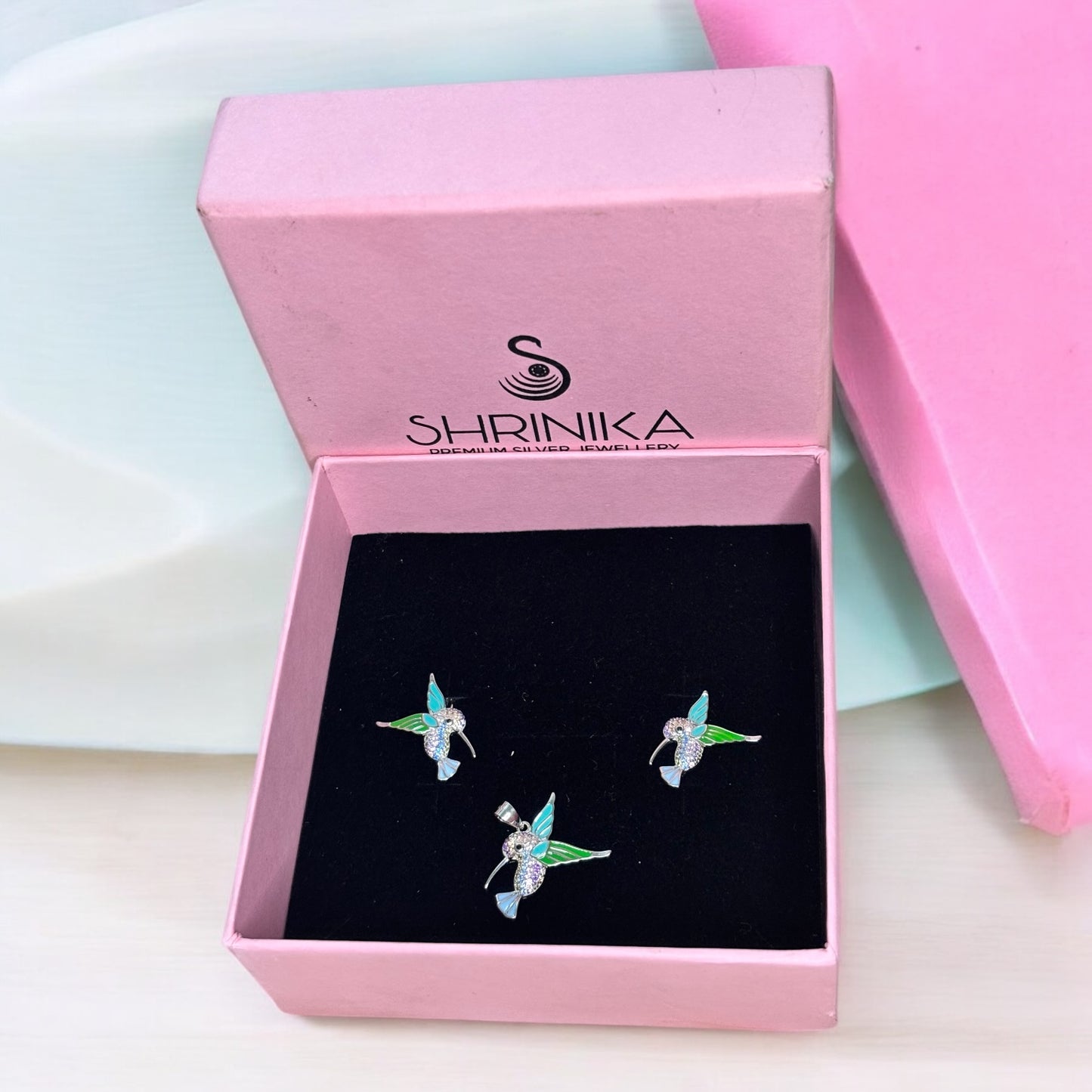 Colorful Humming bird silver pendant set