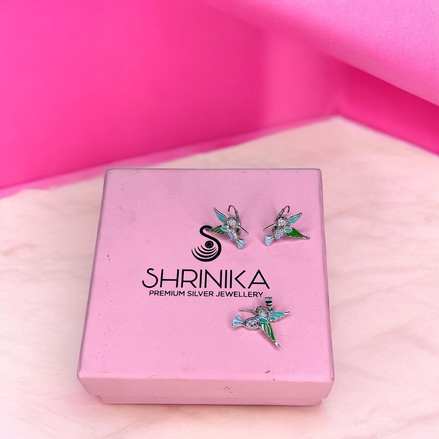 Colorful Humming bird silver pendant set
