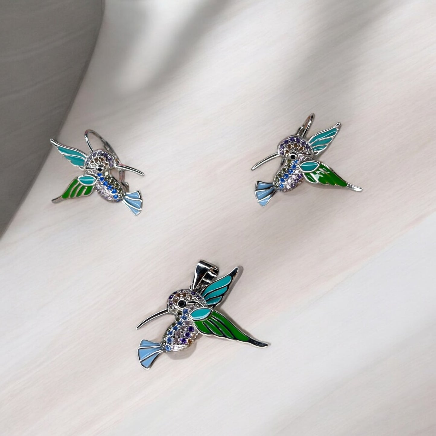 Colorful Humming bird silver pendant set