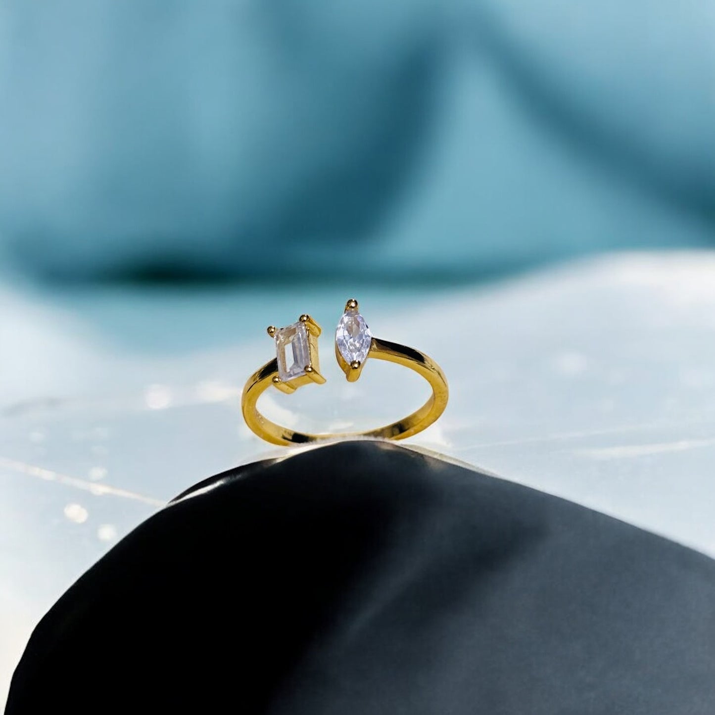 Glitter two stone open silver Ring