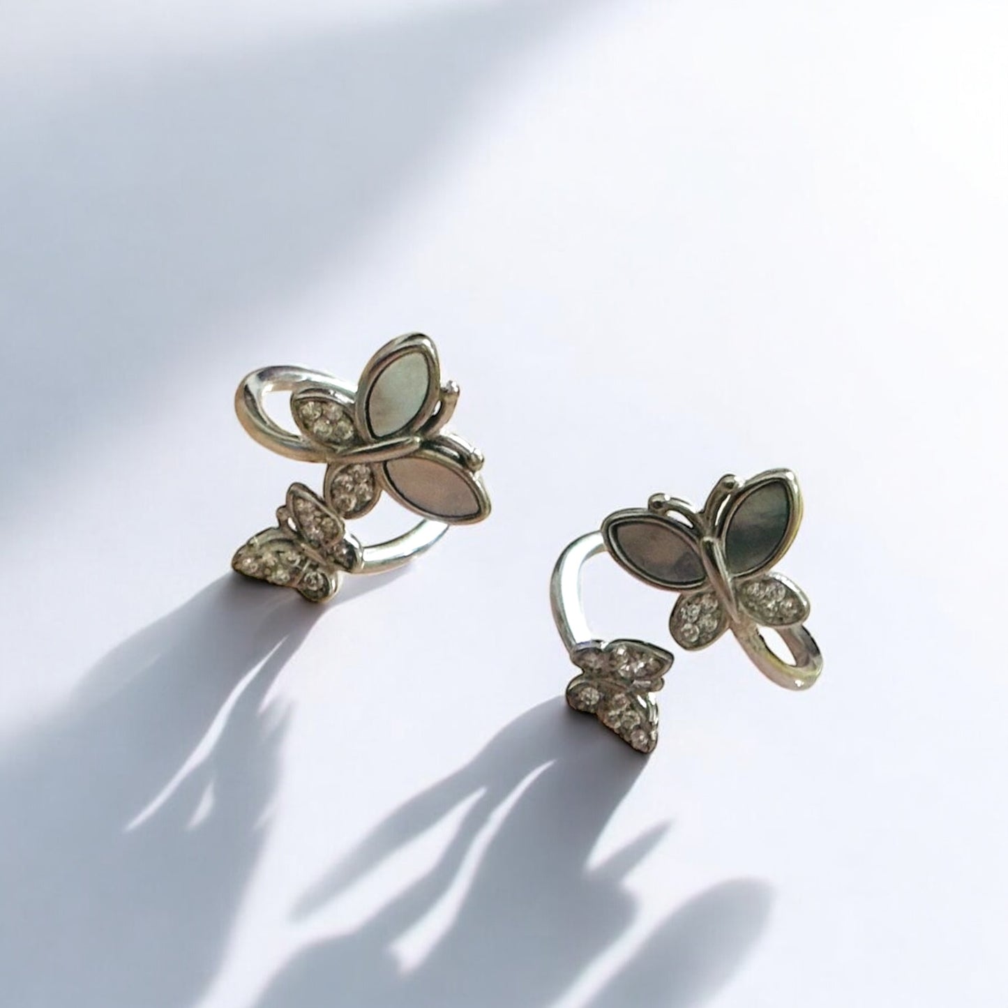 Butterfly MOP front open toe ring