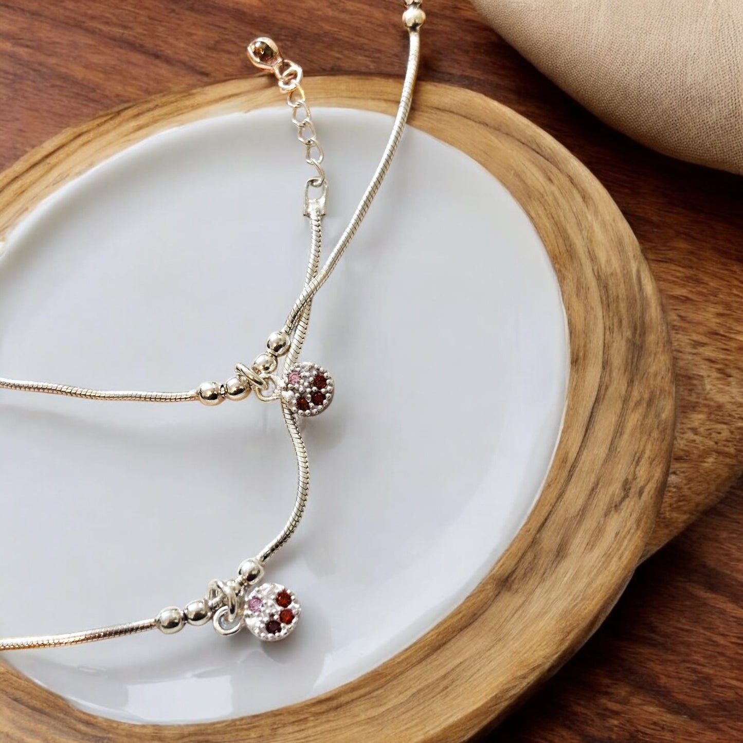 Dangling charm silver anklet