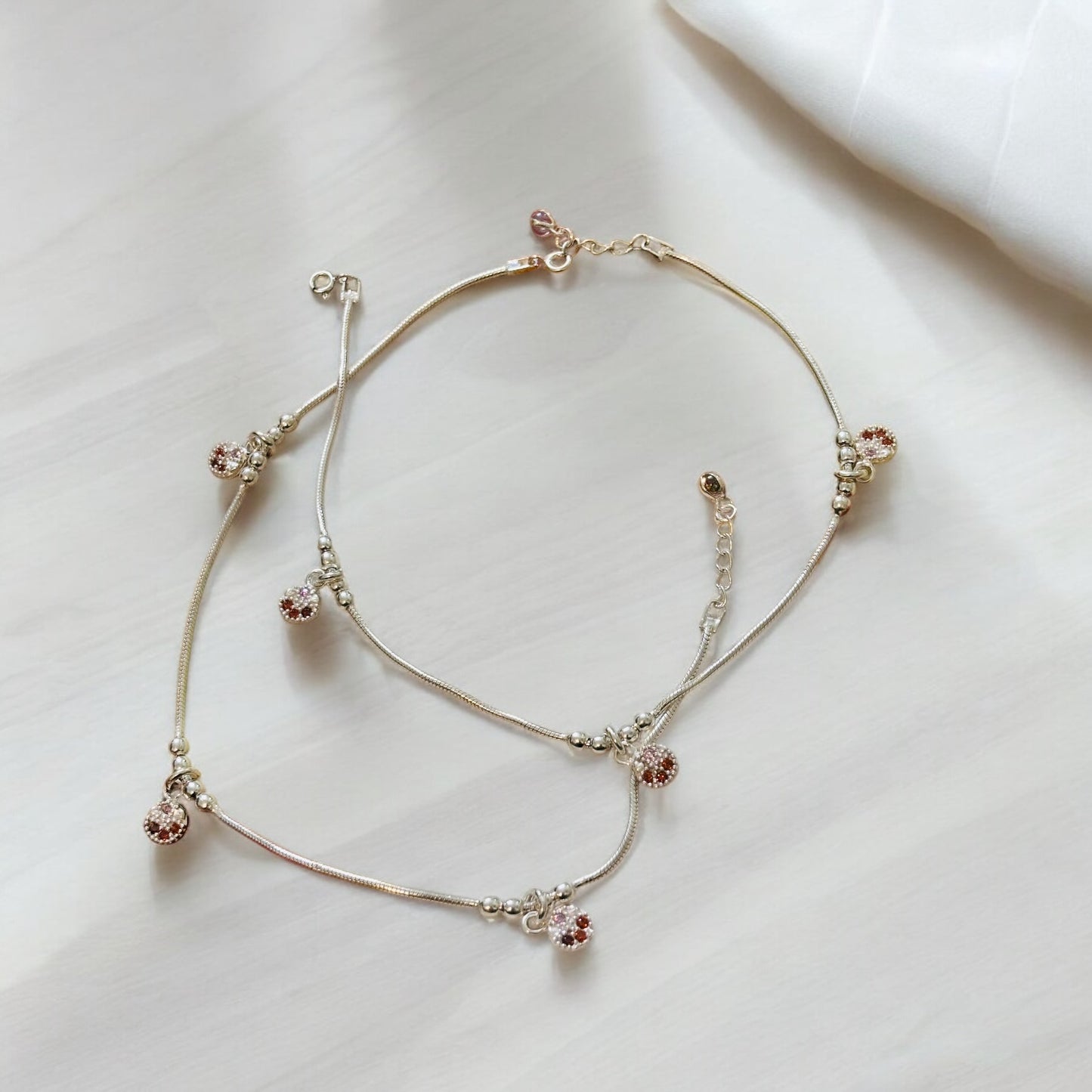 Dangling charm silver anklet