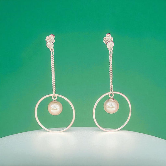 Dangling loop pearl Silver earring