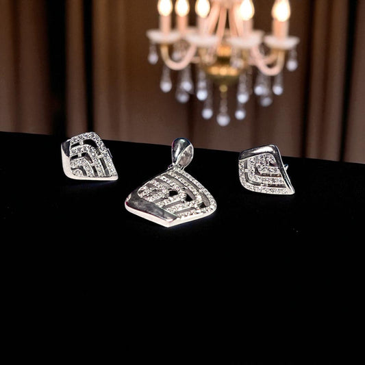 Diamond lookalike 925 pendant set