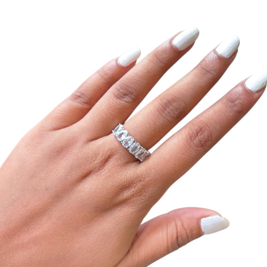 String of Solitaires half Band