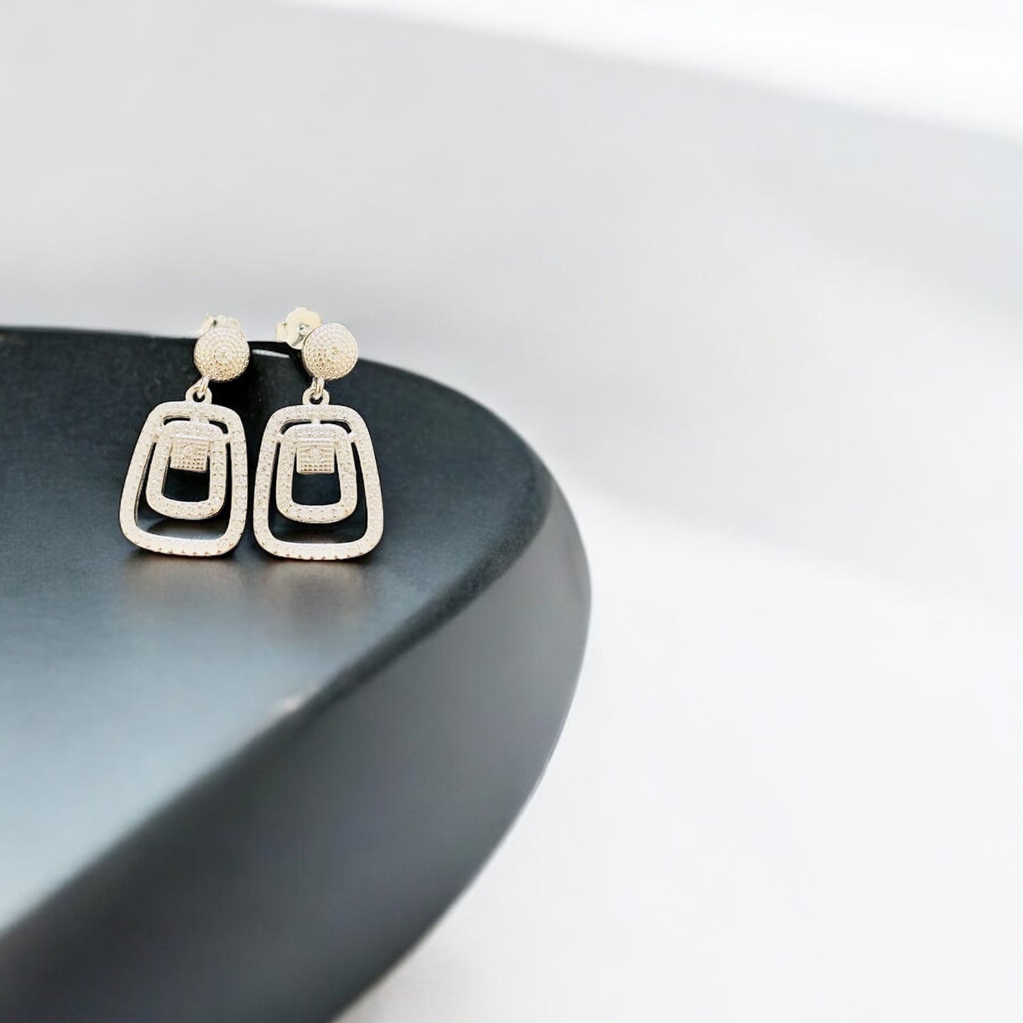 Elegant Drop statement 925 Silver Earring