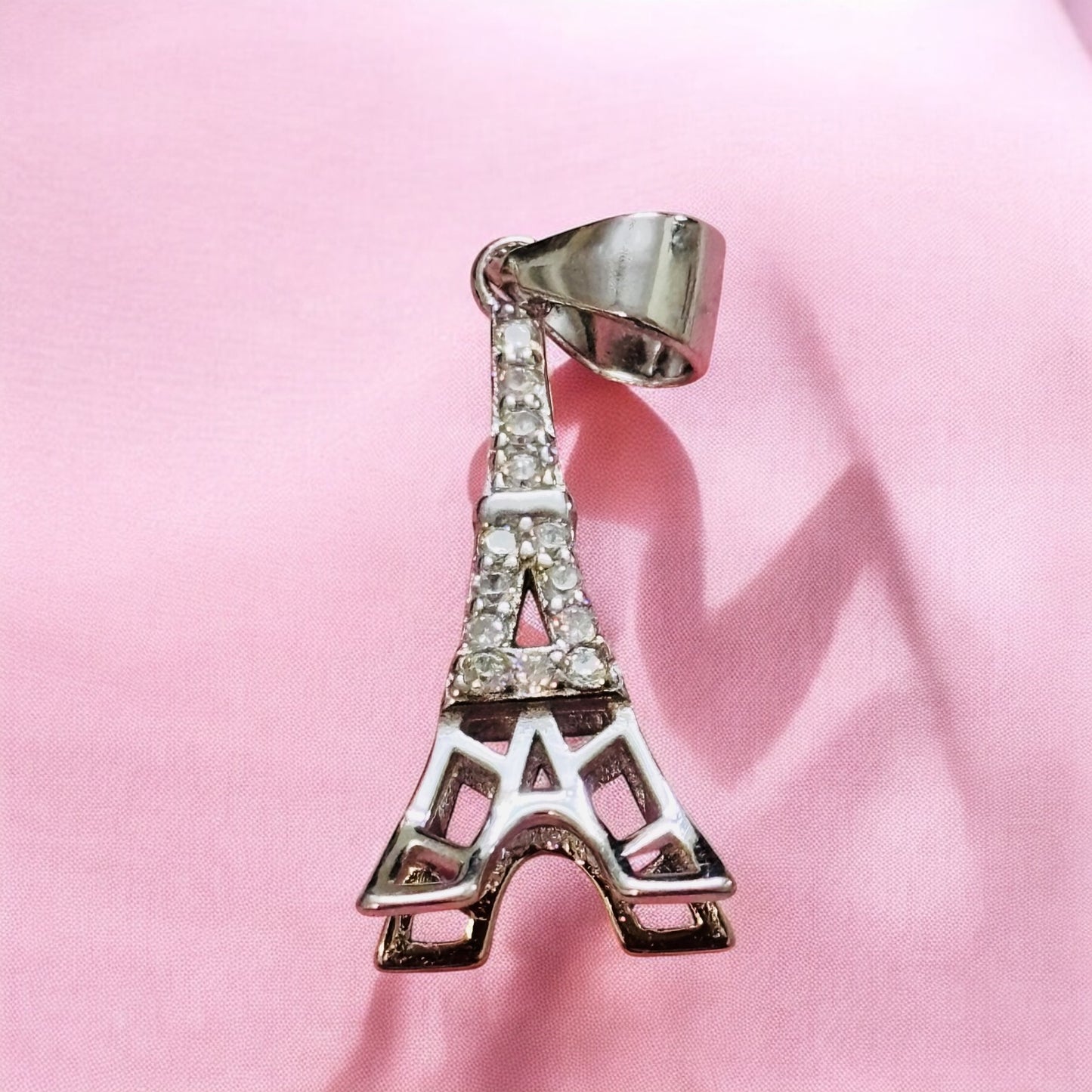 Eiffel Tower Pendant Set