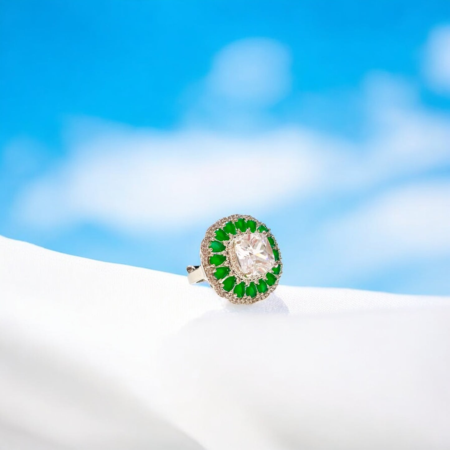 Emareld studded diamond Cocktail adjustable ring