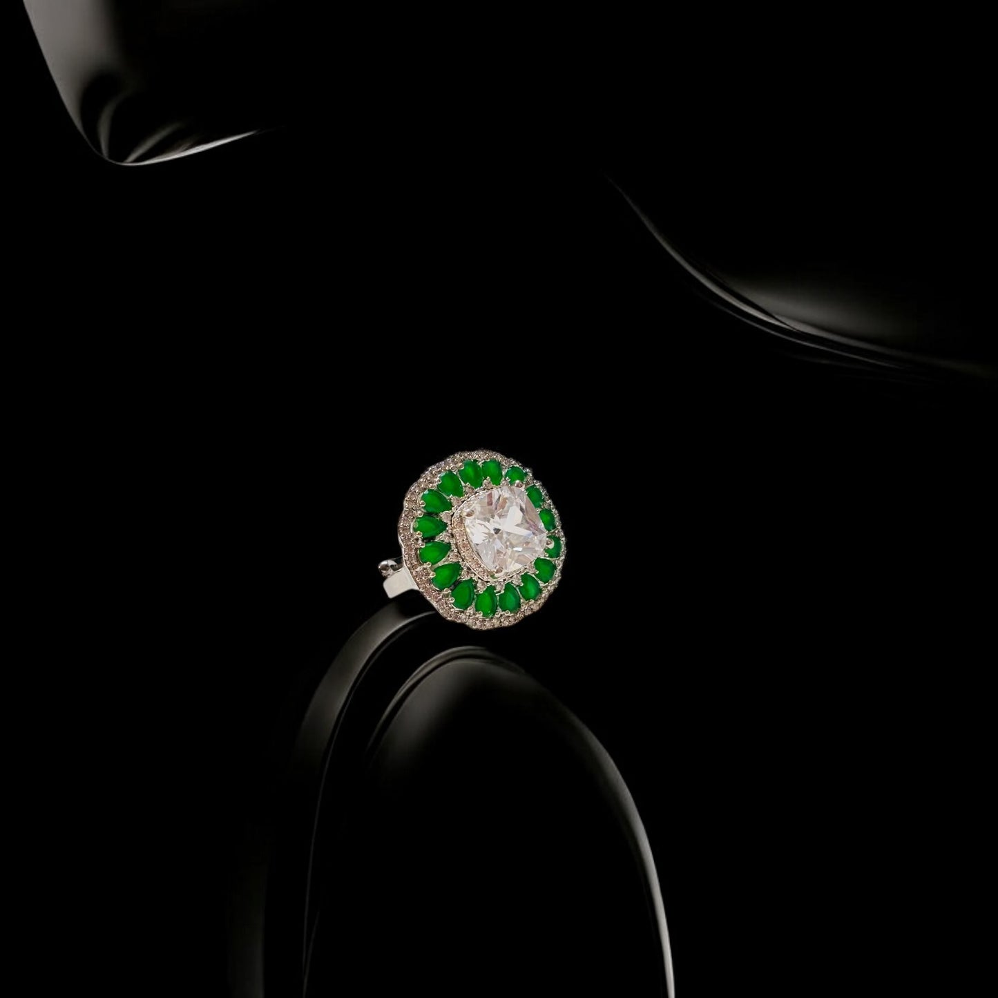 Emareld studded diamond Cocktail adjustable ring