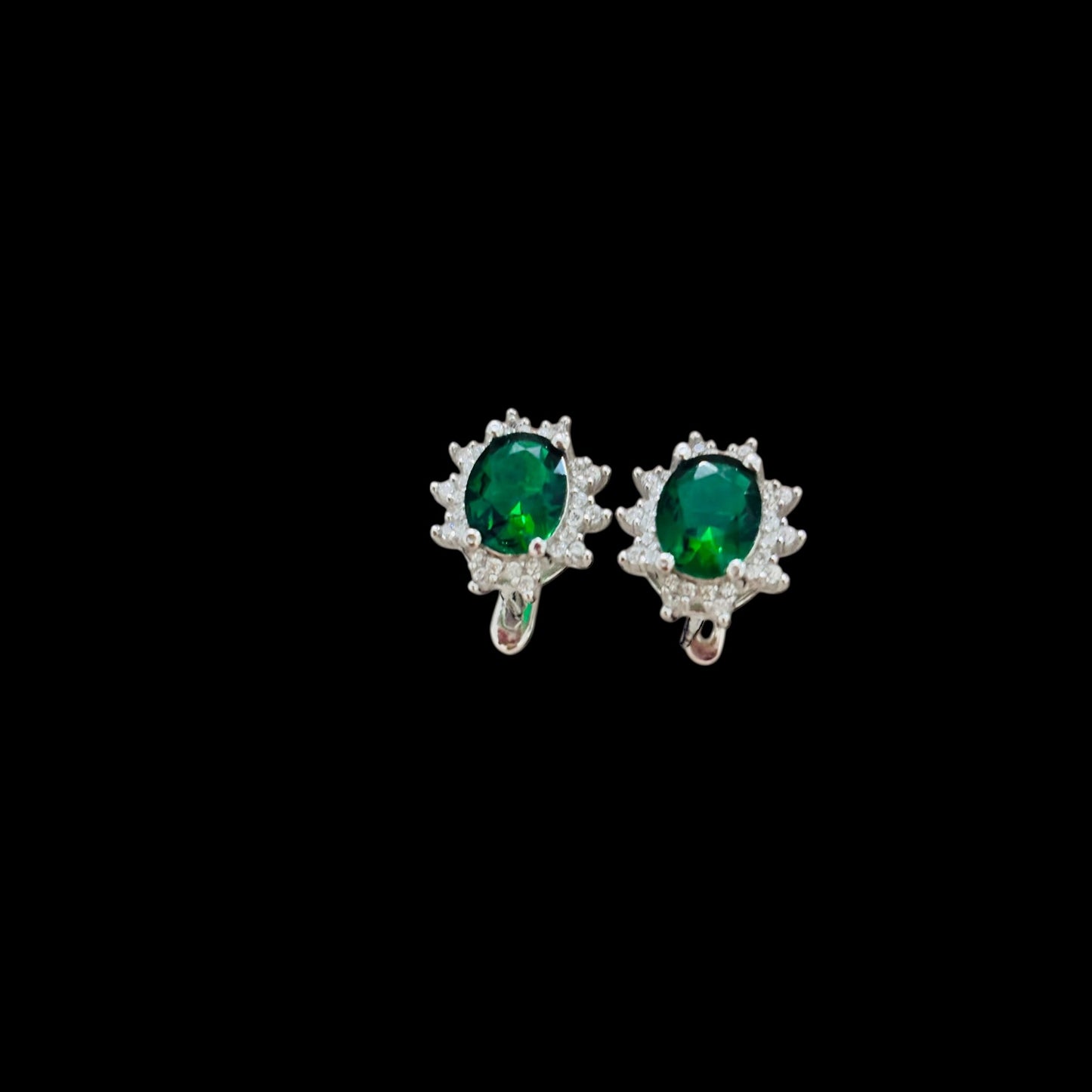 Emerald majestic 925 silver stud