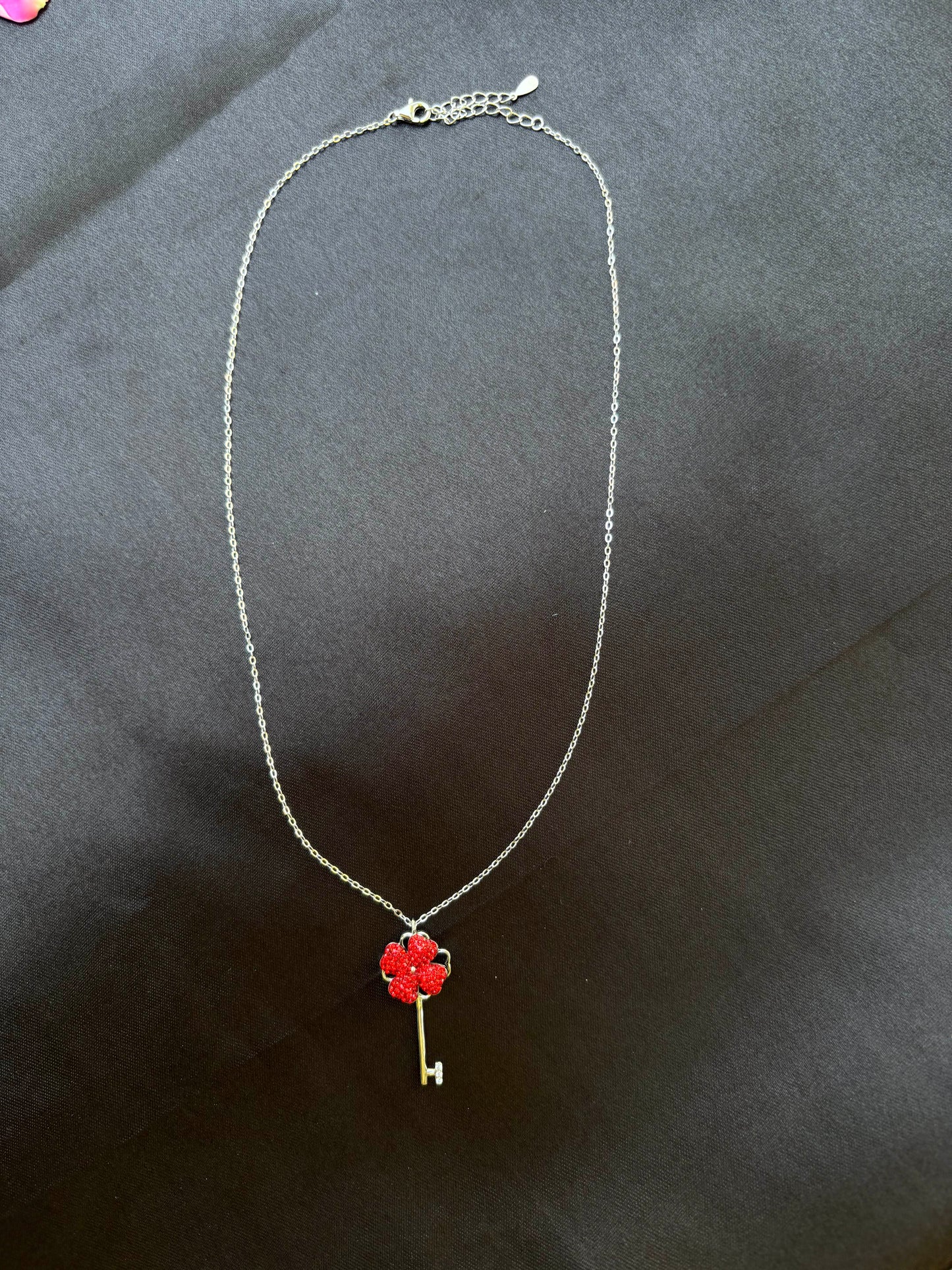 Flower Key to Heart Silver Chain Set