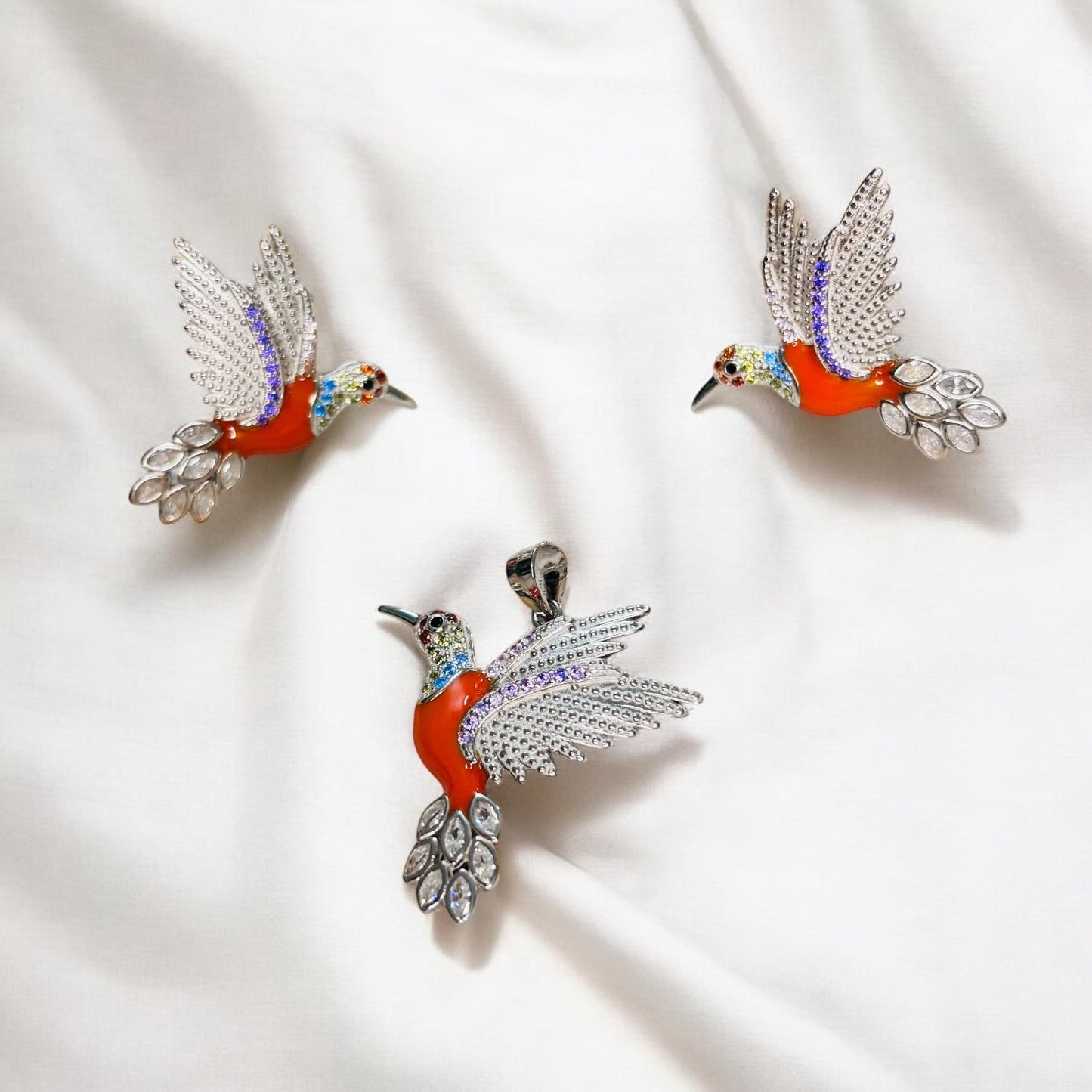 Fly high Orange Humming bird pendant set
