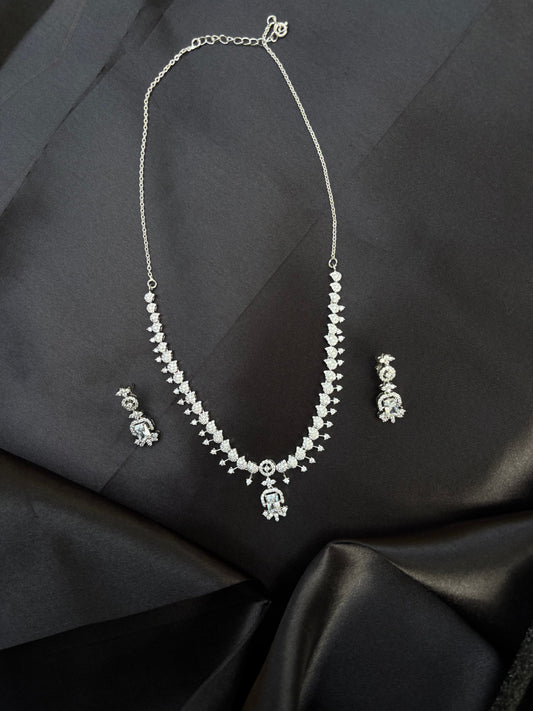 Sparkling Silver Necklace Set