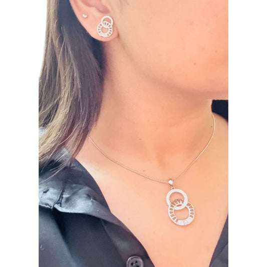 Inter circle CZ Pendant Set