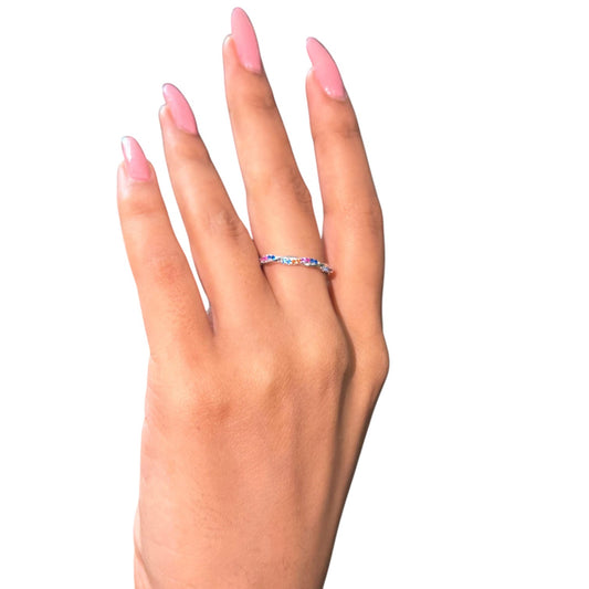 Minimal Interwined multi color ring