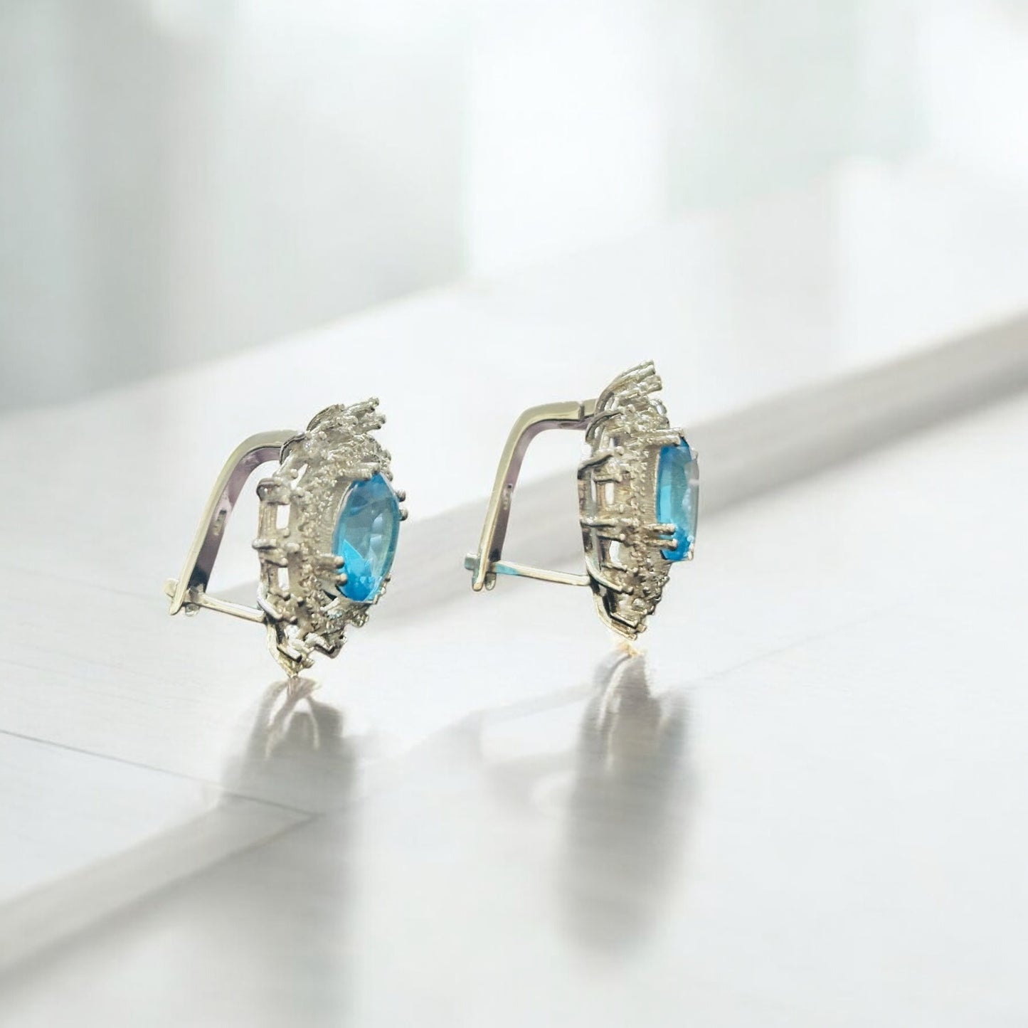 Ocean Blue Majestic Silver Stud