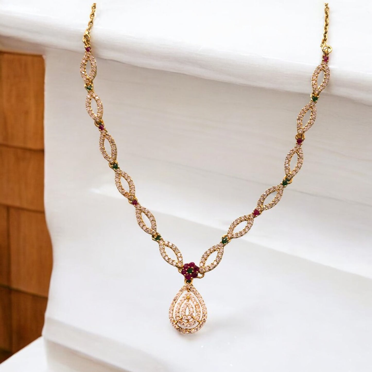 Petal Kiss - Rose gold necklace set