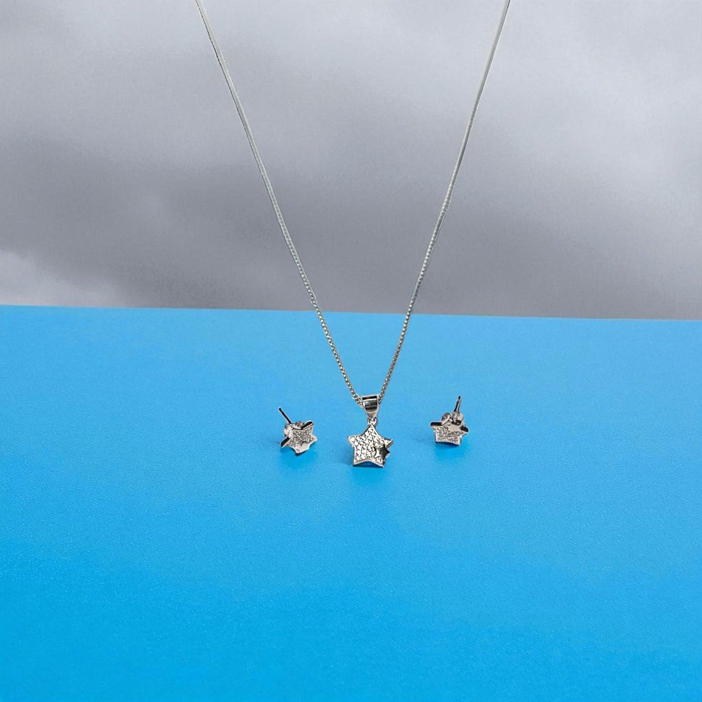 Shining star silver pendant set