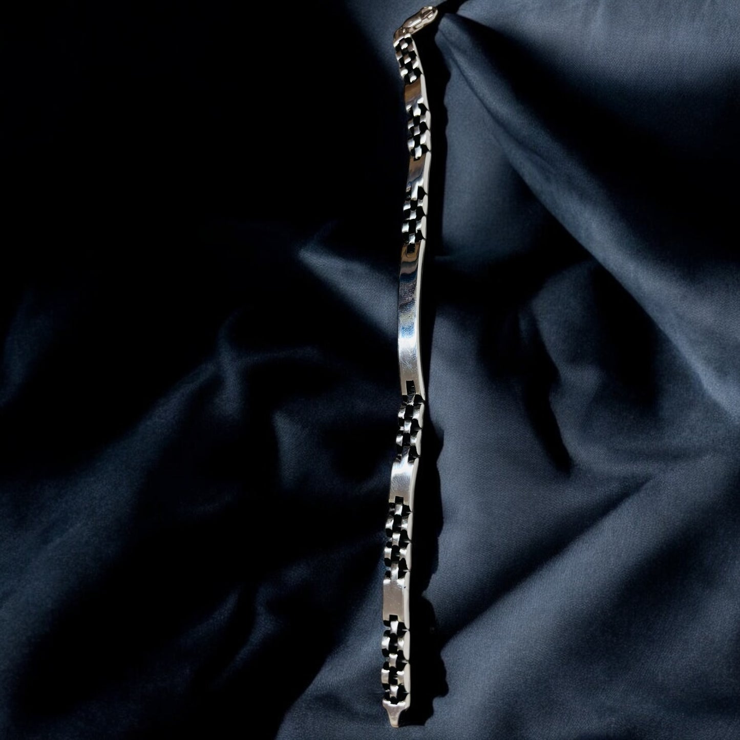 Sleek Chain Men’s Silver Bracelet