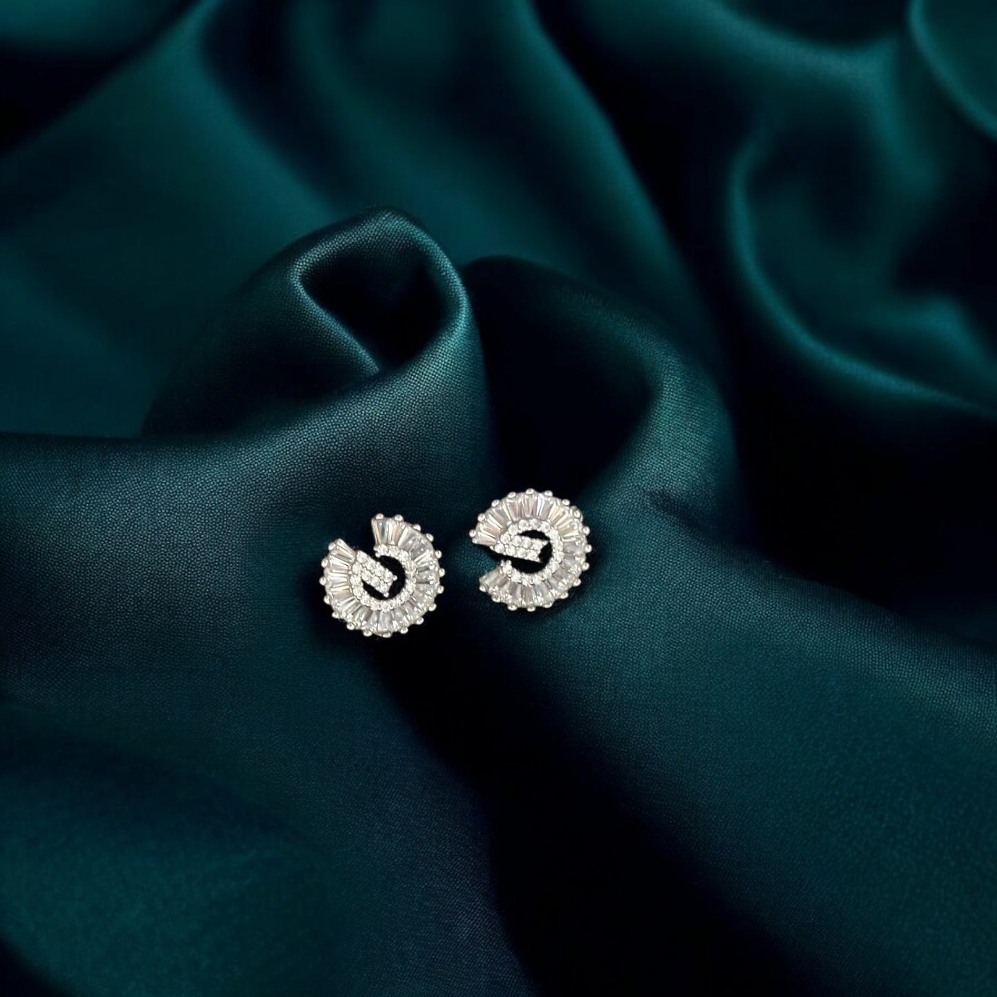 Stellar Veil – Celestial Baguette 925 Silver Earrings