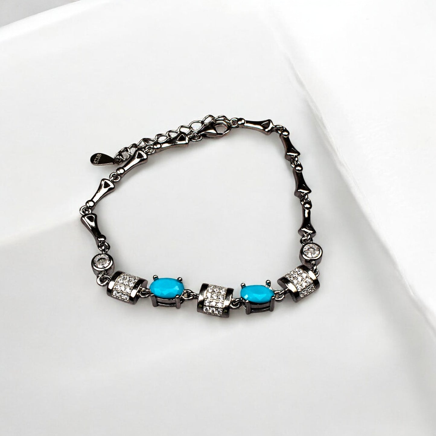 Turquoise link lock silver bracelet