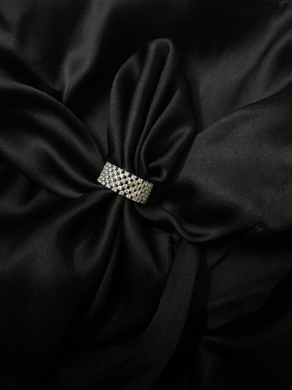 Elegant High Majesty Silver Band