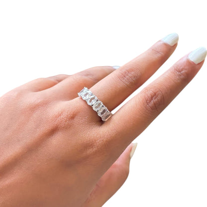 String of Solitaires half Band