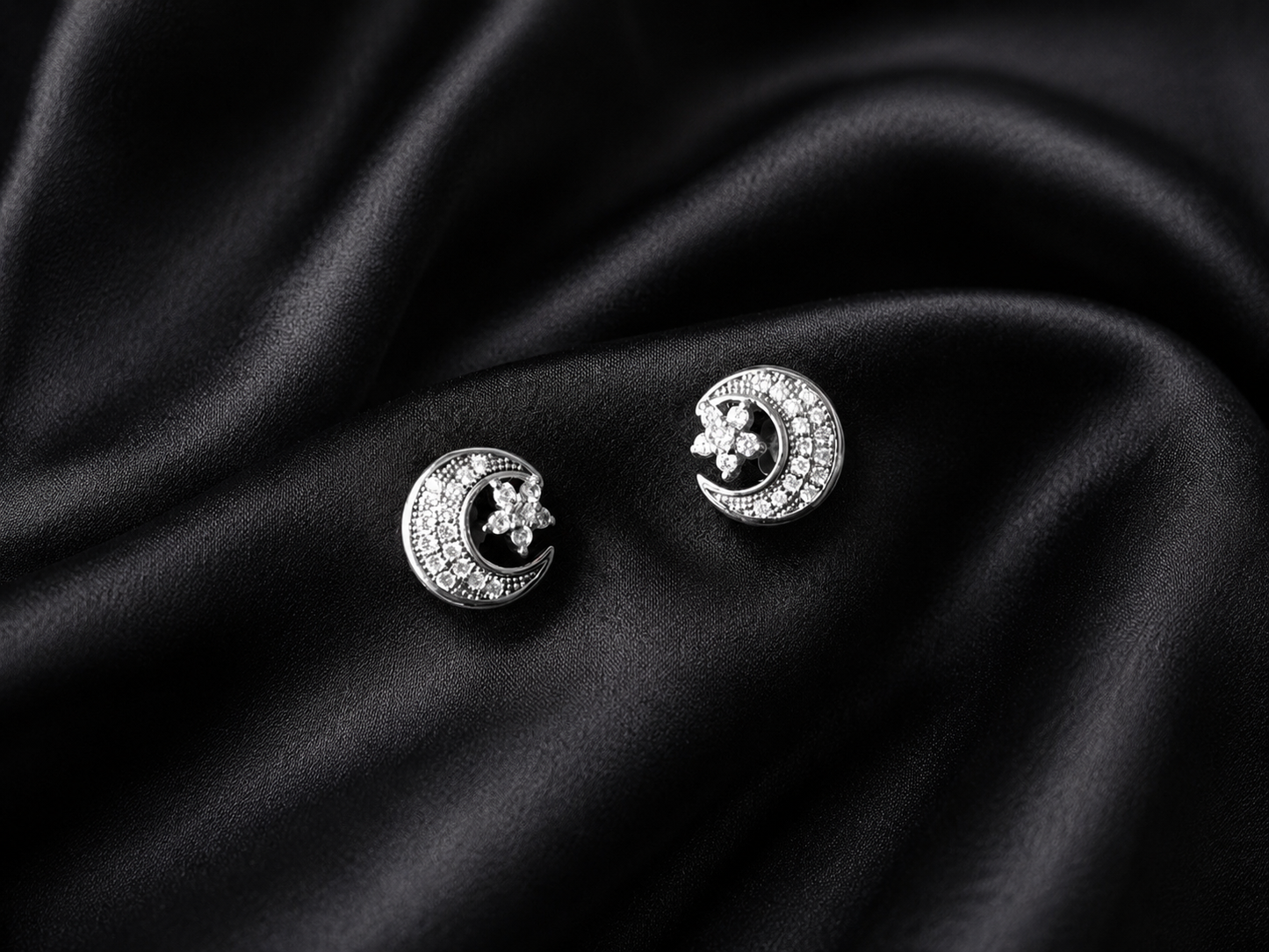 Star Moon Minimalist Earring