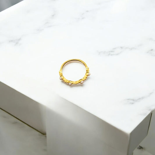 Mini Pearl ring
