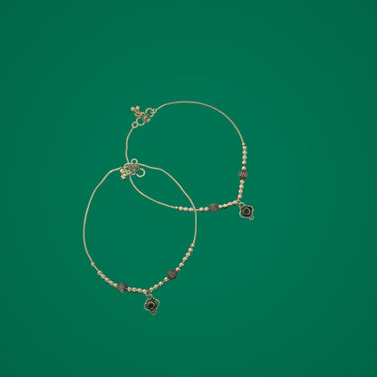 Emerald Charm drop oxidised anklet