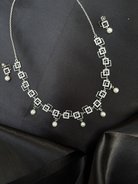 Box Pearl Necklace set