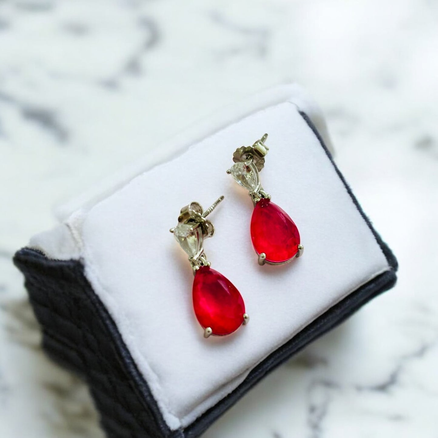 Crimson Teardrop – Minimal Ruby Necklace Set