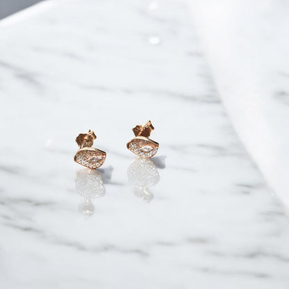 Cute minimal rose gold earring